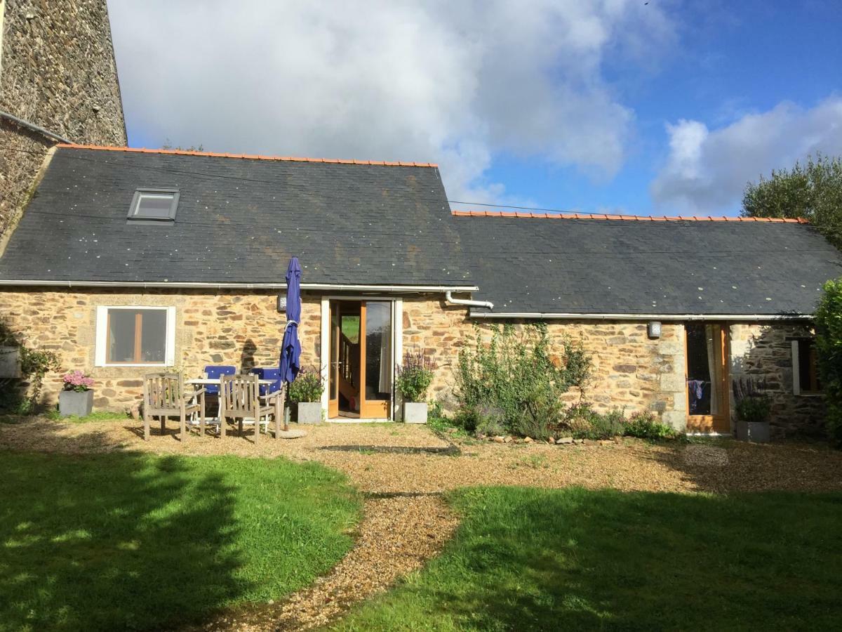 La Colline des Renards Chambres Locmaria-Berrien Exterior foto